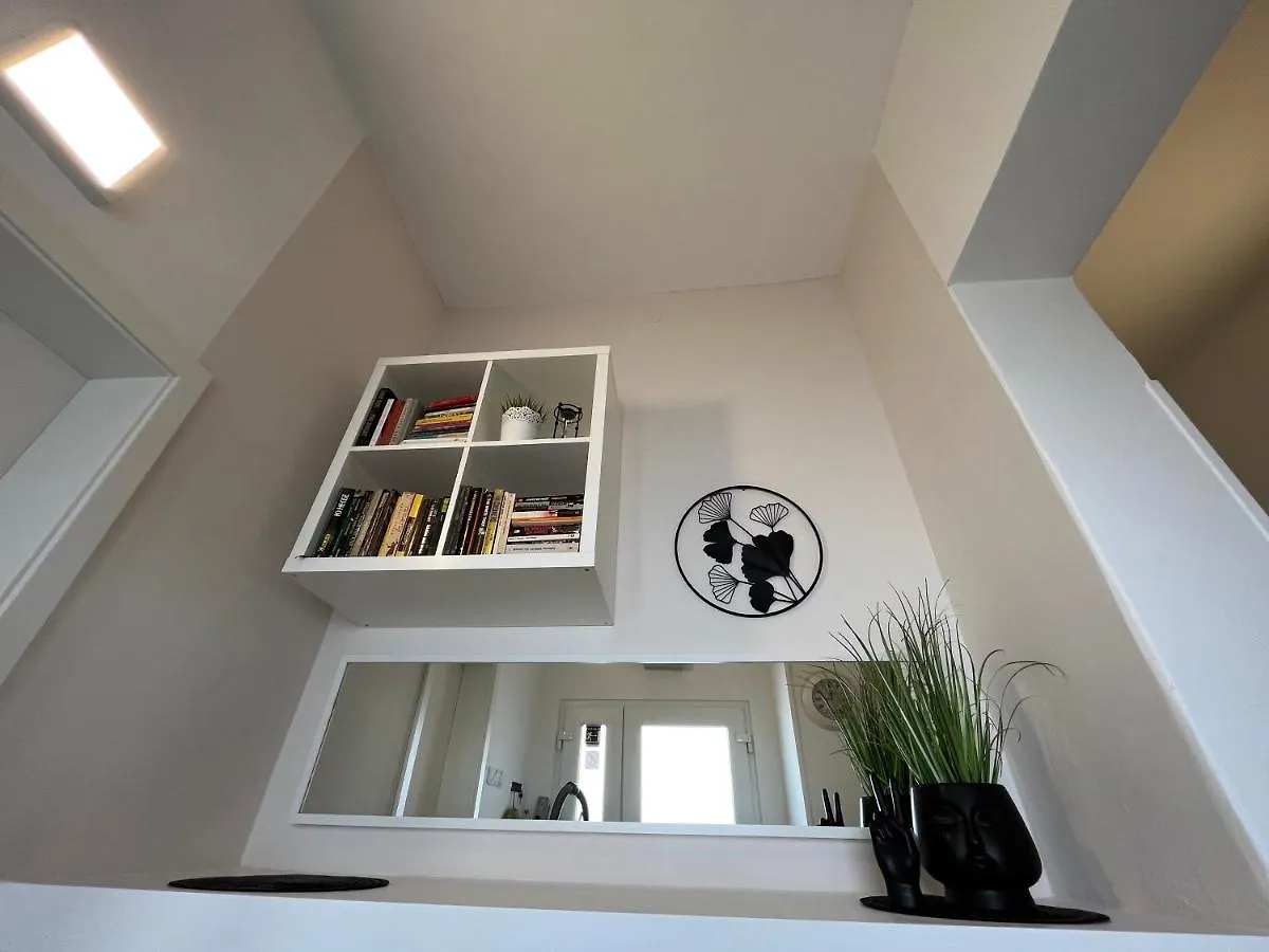 Apartment Check In  Pula